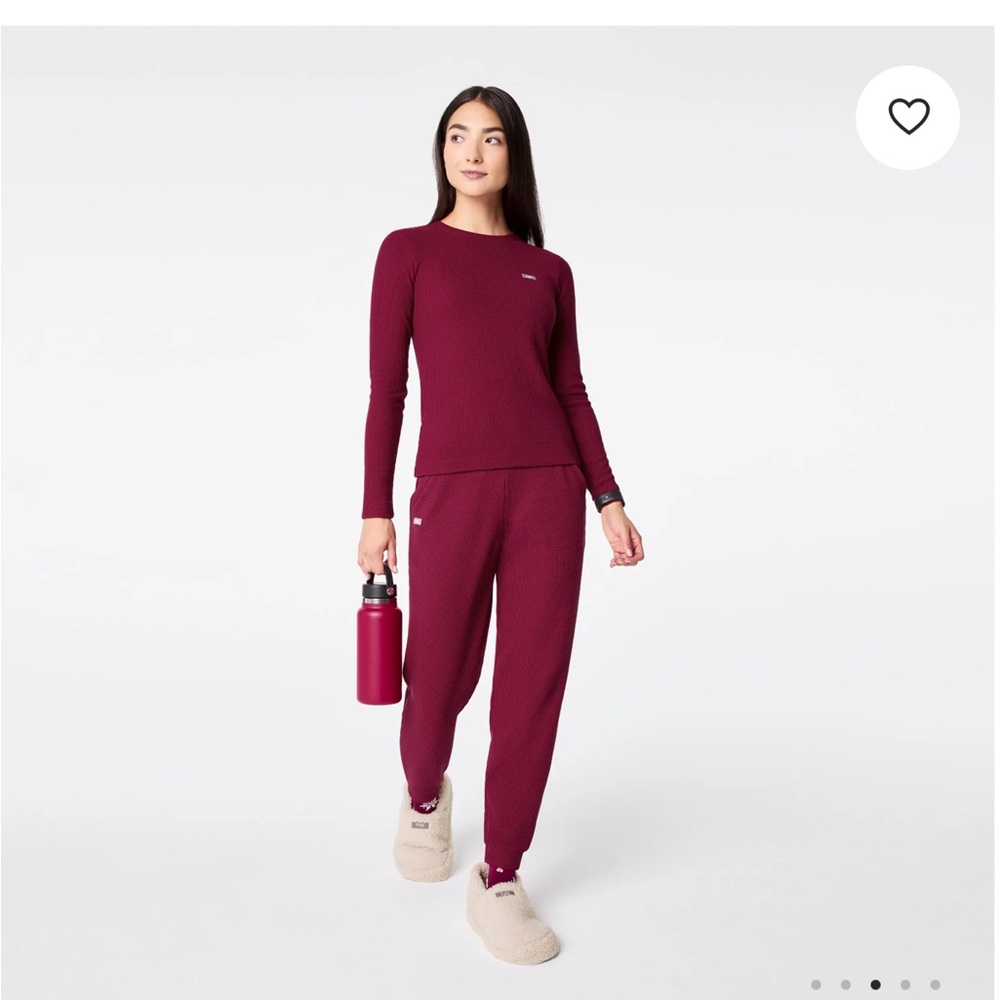 EUC Figs DEEP CRANBERRY XS WAFFLE PAJAMA LOUNGE SET! 💞🌺🧞‍♀️👚